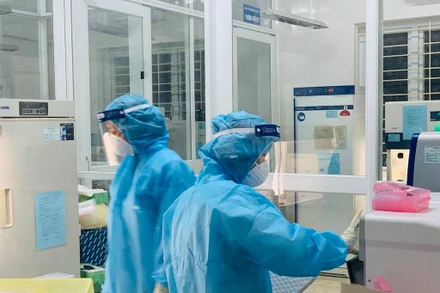 Biến chủng virus tồn tại lâu hơn trong không khí, ba biện pháp hữu ích nhất thời điểm này