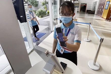 Người dân tại 3 quận, huyện “vùng xanh” của TP Hồ Chí Minh sẽ được cấp mã QR để đi lại, hoạt động.