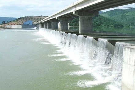 Tổng Cục Thủy lợi đề nghị các đơn vị liên quan bảo vệ tốt các công trình thủy lợi trong đợt mưa lũ sắp tới.