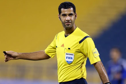 Trọng tài Abdulrahman Ibrahim Al-Jassim. (Ảnh: QFA)