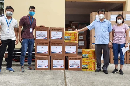 Huy động thuốc và sản phẩm y học cổ truyền hỗ trợ người bệnh Covid-19 tại Bắc Ninh, Bắc Giang.