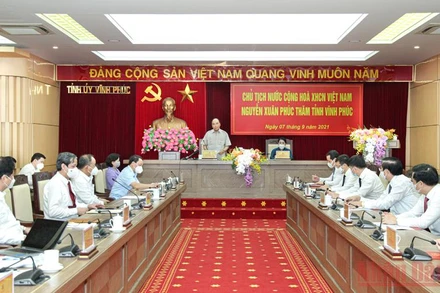 Chủ tịch nước phát biểu ý kiến chỉ đạo tại buổi làm việc.