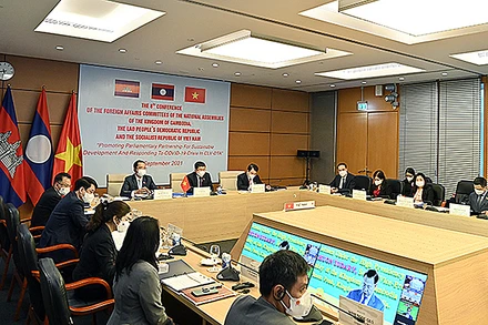 Đoàn đại biểu Việt Nam tham dự Hội nghị từ điểm cầu Hà Nội.