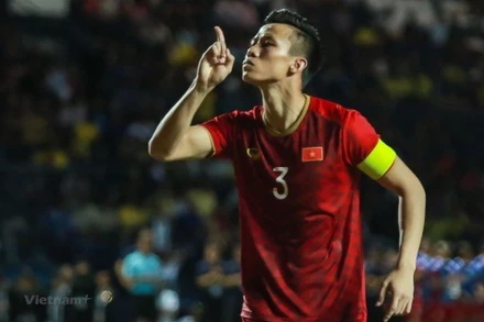 Quế Ngọc Hải được FIFA phỏng vấn trước trận đấu mở màn vòng loại cuối cùng World Cup 2022 khu vực châu Á. (Ảnh: Vietnam+)