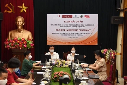 Ngân hàng Thế giới và các đối tác tổ chức lễ khởi động dự án mô hình chăm sóc người cao tuổi. (Ảnh: TTXVN)