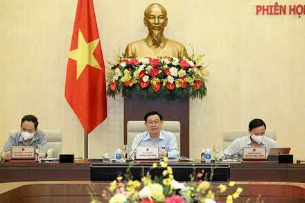 Chủ tịch Quốc hội Vương Đình Huệ phát biểu ý kiến tại phiên họp. (Ảnh: DUY LINH)