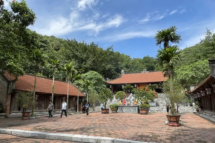 Đền tưởng niệm Anh hùng dân tộc, Danh nhân văn hóa thế giới Nguyễn Trãi.