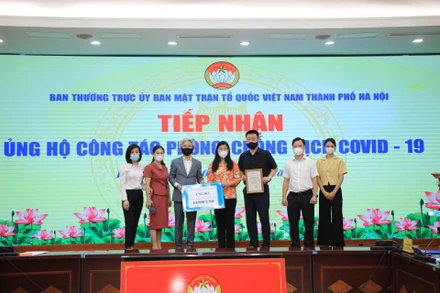 Các đơn vị, cá nhân ủng hộ thành phố trong công tác chống dịch.