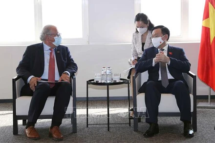 Chủ tịch Quốc hội Vương Đình Huệ tiếp lãnh đạo Tập đoàn Deme.