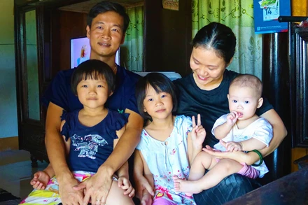 Gia đình anh Đặng Văn Nghĩa trong những ngày giãn cách phòng, chống dịch bệnh.