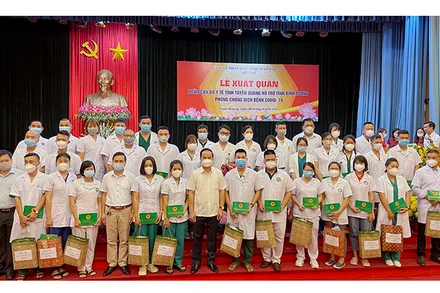 Tuyên Quang cử cán bộ y tế hỗ trợ Bình Dương chống dịch