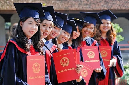 Giáo dục và đào tạo cùng với khoa học và công nghệ là quốc sách hàng đầu, là động lực then chốt phát triển đất nước Việt Nam. (Ảnh minh họa)