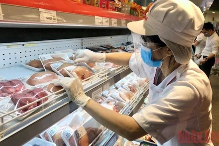 Các hệ thống phân phối trên địa bàn Hà Nội tăng cường lượng hàng hóa để cung ứng tới người dân trong thời gian giãn cách.