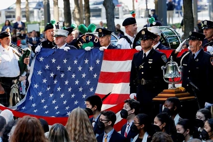 Lễ tưởng niệm các nạn nhân vụ tấn công khủng bố 11/9 tại New York, ngày 11/9/2021. (Ảnh: Reuters)