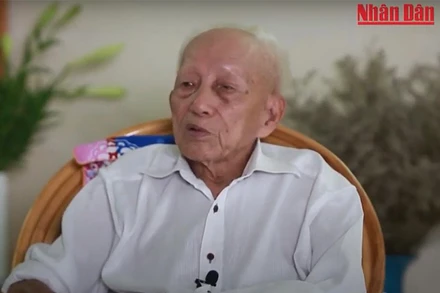 Cụ Đặng Văn Việt trả lời phỏng vấn trong bộ phim tài liệu “Việt Nam thời đại Hồ Chí Minh - Biên niên sử truyền hình” (Truyền hình Nhân Dân).