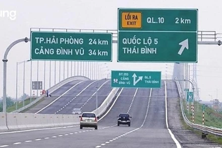 Đường cao tốc Hà Nội - Hải Phòng.