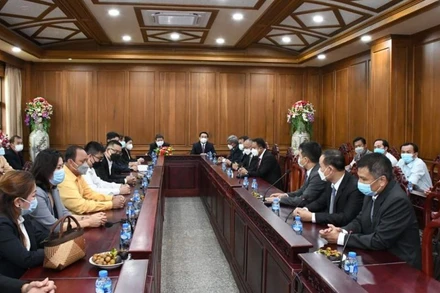 Toàn cảnh buổi đối thoại. (Ảnh: Tổng Lãnh sự quán Việt Nam tại Pakse)