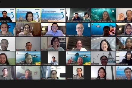 Hội thảo trực tuyến “Rác nhựa và kinh tế tuần hoàn”.