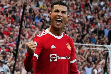 Ngày trở về hoàn hảo của Ronaldo khi anh góp công lớn với cú đúp bàn thắng, giúp Manchester United giành thắng lợi từng bừng 4-1 trước Newcastle United. (Ảnh: Manchester United)