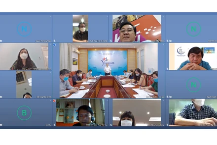Buổi họp trực tuyến nhằm tháo gỡ khó khăn trong việc chi trả hỗ trợ cho hướng dẫn viên du lịch các địa phương (Ảnh: TCDL)