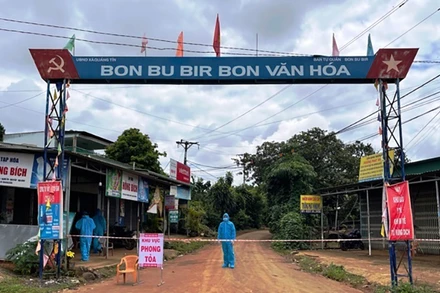 Một số khu vực trên địa bàn huyện Đắk R’Lấp tiếp tục phong tỏa để phòng, chống dịch bệnh Covid-19.