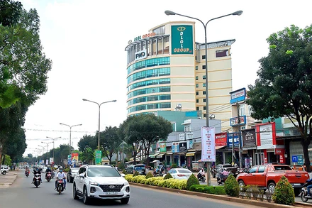 Thành phố Pleiku, nỡi giãn các biện pháp phòng chống dịch ở “vùng xanh” từ 0 giờ ngày 19/9.