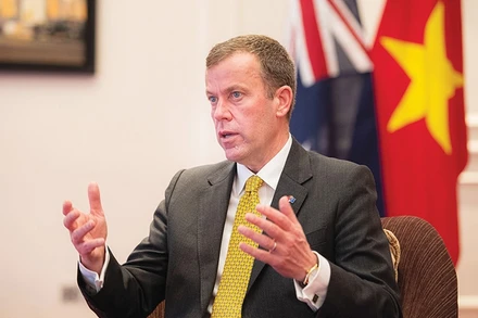 Bộ trưởng Thương mại, Du lịch và Ðầu tư Australia Dan Tehan.