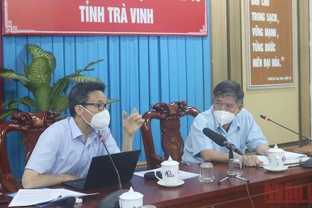 Phó Thủ tướng Vũ Đức Đam làm việc tại tỉnh Trà Vinh về công tác phòng, chống dịch Covid-19.
