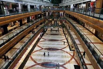 Toàn cảnh bên trong trung tâm thương mại Pondok Indah tại thủ đô Jakarta, Indonesia, ngày 13/8. (Ảnh: Reuters)