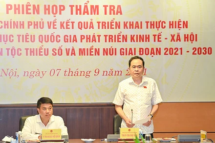 Phó Chủ tịch Thường trực Quốc hội Trần Thanh Mẫn phát biểu tại phiên họp.