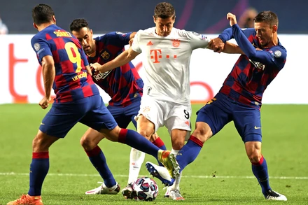 Barca trong trận thua 2-8 đau đớn trước Bayern vào tháng 8/2020. (Ảnh: Getty Images)