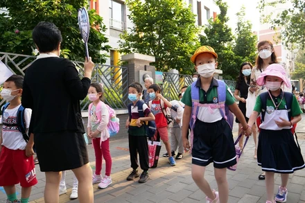 Ngày 1/9 hằng năm là ngày tựu trường của học sinh phổ thông các cấp tại Trung Quốc. (Ảnh: VI SA)
