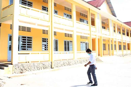 Hậu Giang chuẩn bị cơ sở vật chất trường lớp học, sẵn sàng cho năm học mới.