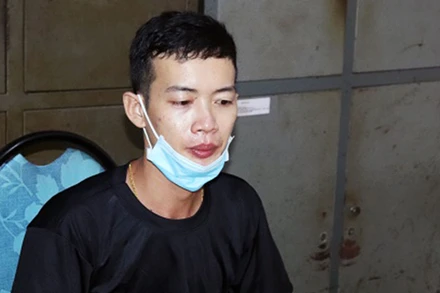 Đối tượng Lý Văn Phương tại Cơ quan công an tỉnh Sóc Trăng. (Ảnh: Công an Sóc Trăng)