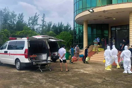 Số bệnh nhân còn lại được chuyển sang cơ sở điều trị khác để Bệnh viện đa khoa TP Đồng Hới trở lại hoạt động bình thường.