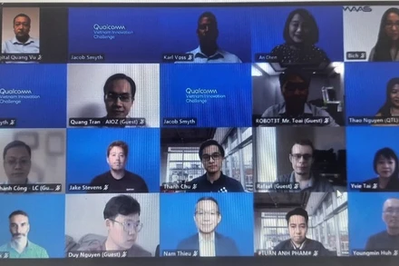 Trao giải cuộc thi “Thử thách Đổi mới sáng tạo Qualcomm Vietnam 2021”. (Ảnh chụp màn hình)