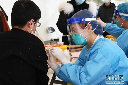 Đến ngày 6/9, Trung Quốc đã tiêm hơn 2,1 tỷ mũi vaccine Covid-19, trong đó có 970 triệu người hoàn thành mũi thứ 2. (Ảnh: Tân Hoa xã)