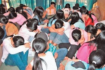 Nhiều cô gái dự tuyển lấy chồng Hàn với hy vọng đổi đời.