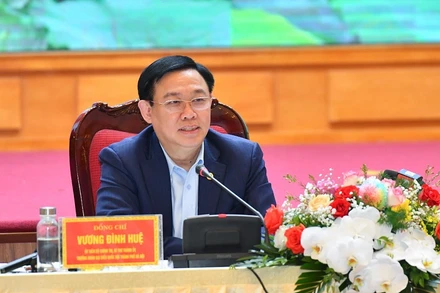 Đồng chí Vương Đình Huệ, Ủy viên Bộ Chính trị, Bí thư Thành ủy phát biểu tại buổi làm việc. 