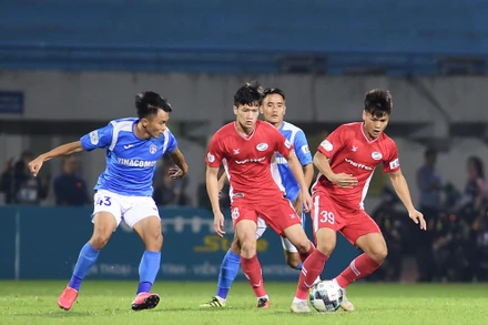 Viettel đang đứng trước thời cơ để giành lại ngôi vương từ Hà Nội FC. (Ảnh: TRẦN HẢI)