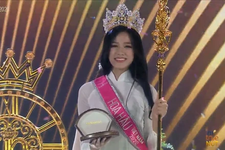 Đỗ Thị Hà đăng quang Hoa hậu Việt Nam