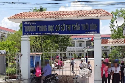 Trường THCS thị trấn Thới Bình có 70 học sinh ngất xỉu vào sáng 4-11.