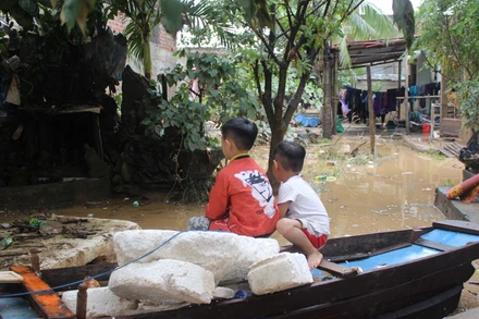 Canada hỗ trợ vùng lũ lụt miền trung 700 nghìn đô-la Canada