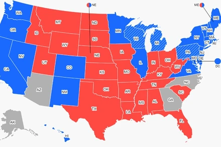 Đảng Dân chủ chiến thắng tại các bang màu xanh, đảng Cộng hòa giành chiến thắng tại các bang màu đỏ. (Nguồn: CNN)