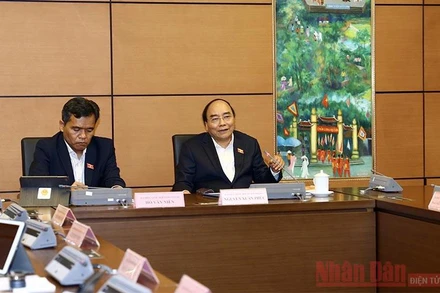 Thủ tướng Nguyễn Xuân Phúc phát biểu tại buổi thảo luận tổ của Đoàn Đại biểu Quốc hội TP Hải Phòng và các tỉnh Lạng Sơn, Gia Lai. (Ảnh: MINH CHÂU)