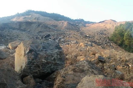 Bãi thải mỏ than Minh Tiến - Phú Cường có nguy cơ sạt lở rất lớn.