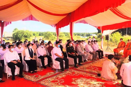 Lễ khởi công xây dựng Đài Hữu nghị Việt Nam - Campuchia tỉnh Tboung Khmum, sáng 20-11. 