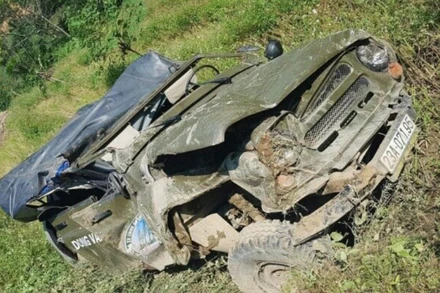 Xe ô-tô BKS 23A-071.95 đã lao xuống vực, khiến ba người chết tại chỗ, bốn người bị thương