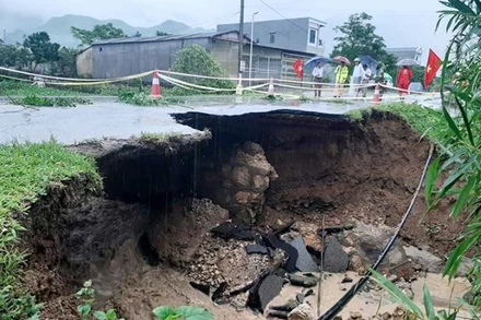 Mưa lũ gây sạt lở trên quốc lộ 32 tại Lai Châu vào tháng 8 vừa qua (Ảnh: Trần Tuấn).