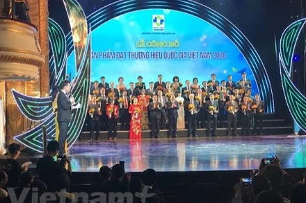 Phó Thủ tướng Thường trực Trương Hòa Bình tại Lễ tôn vinh các doanh nghiệp có sản phẩm đạt Thương hiệu quốc gia năm 2020. (Ảnh: Vietnamplus.vn)